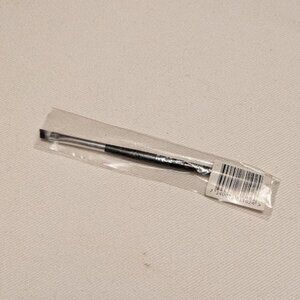 FACE Stockholm Angular Brush #28